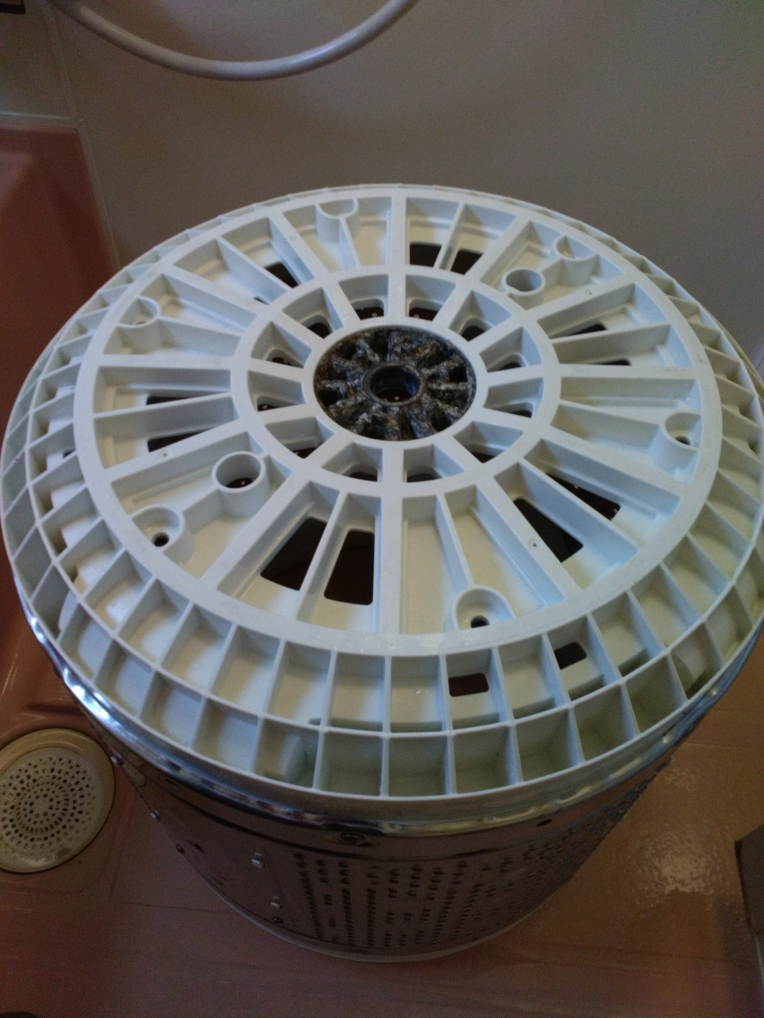 青森県八戸市の洗濯機分解クリーニングの作業後2