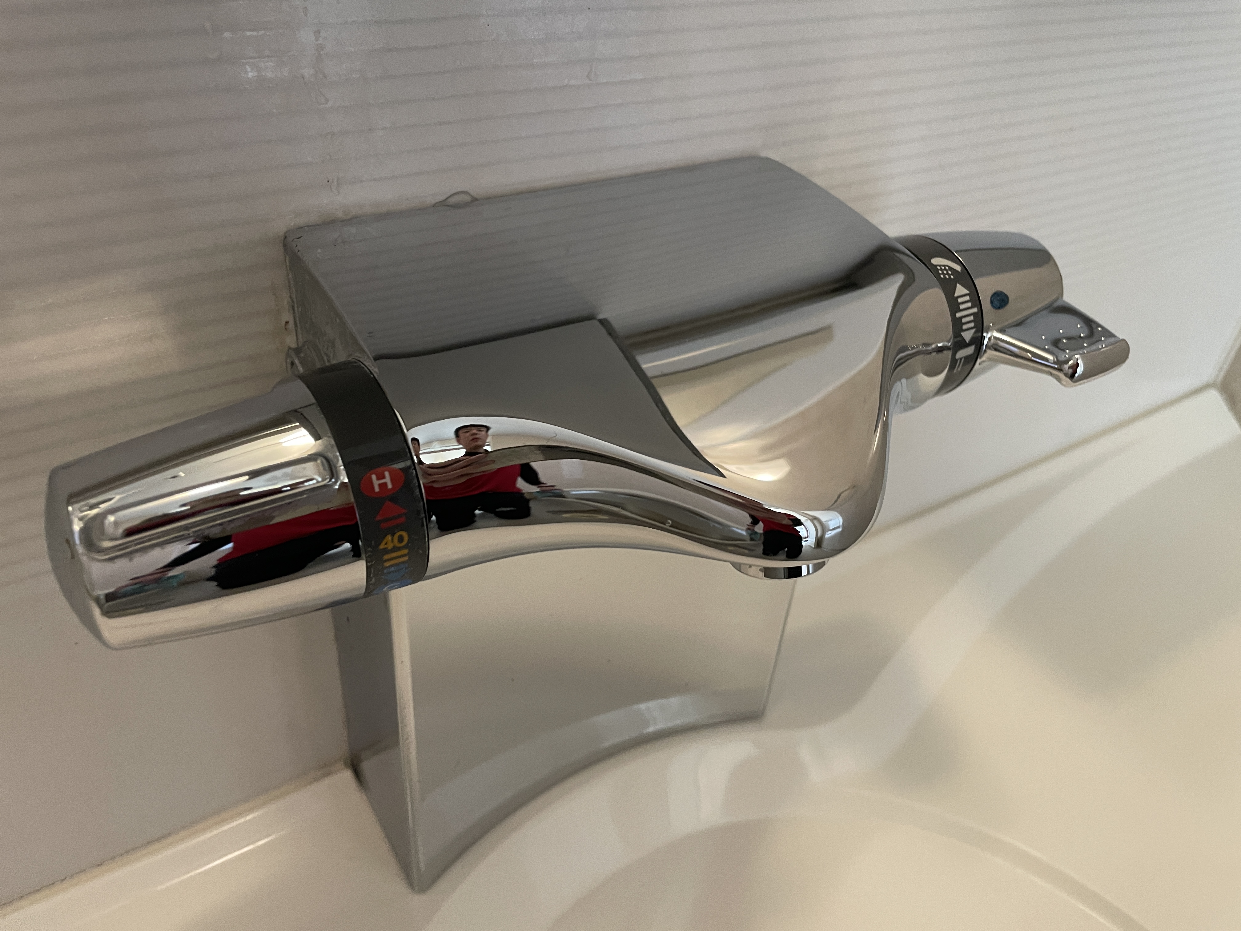 愛知県名古屋市中区上前津の浴室・お風呂クリーニングの作業後1