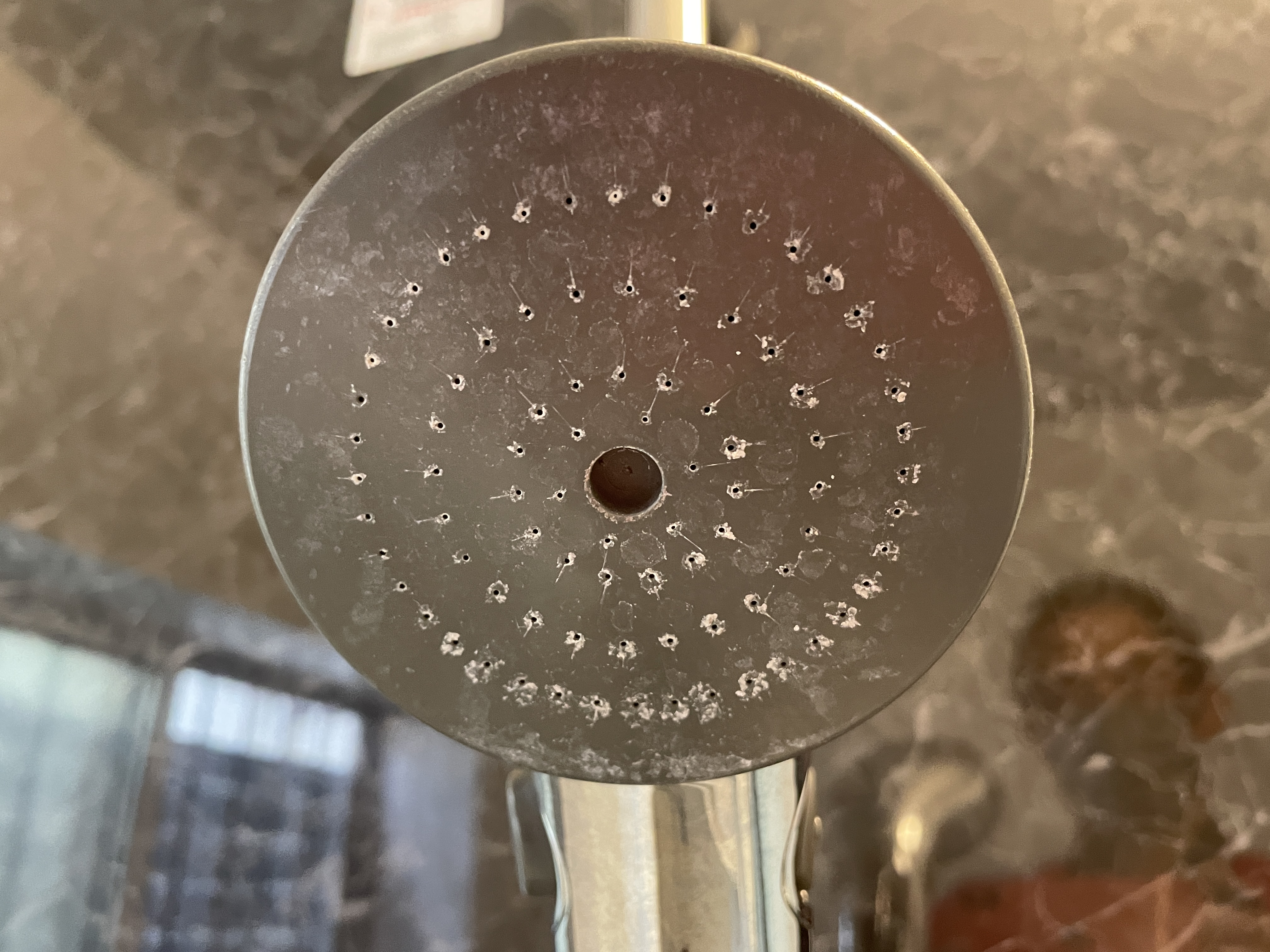 神奈川県横浜市金沢区の浴室・お風呂クリーニングの作業前1