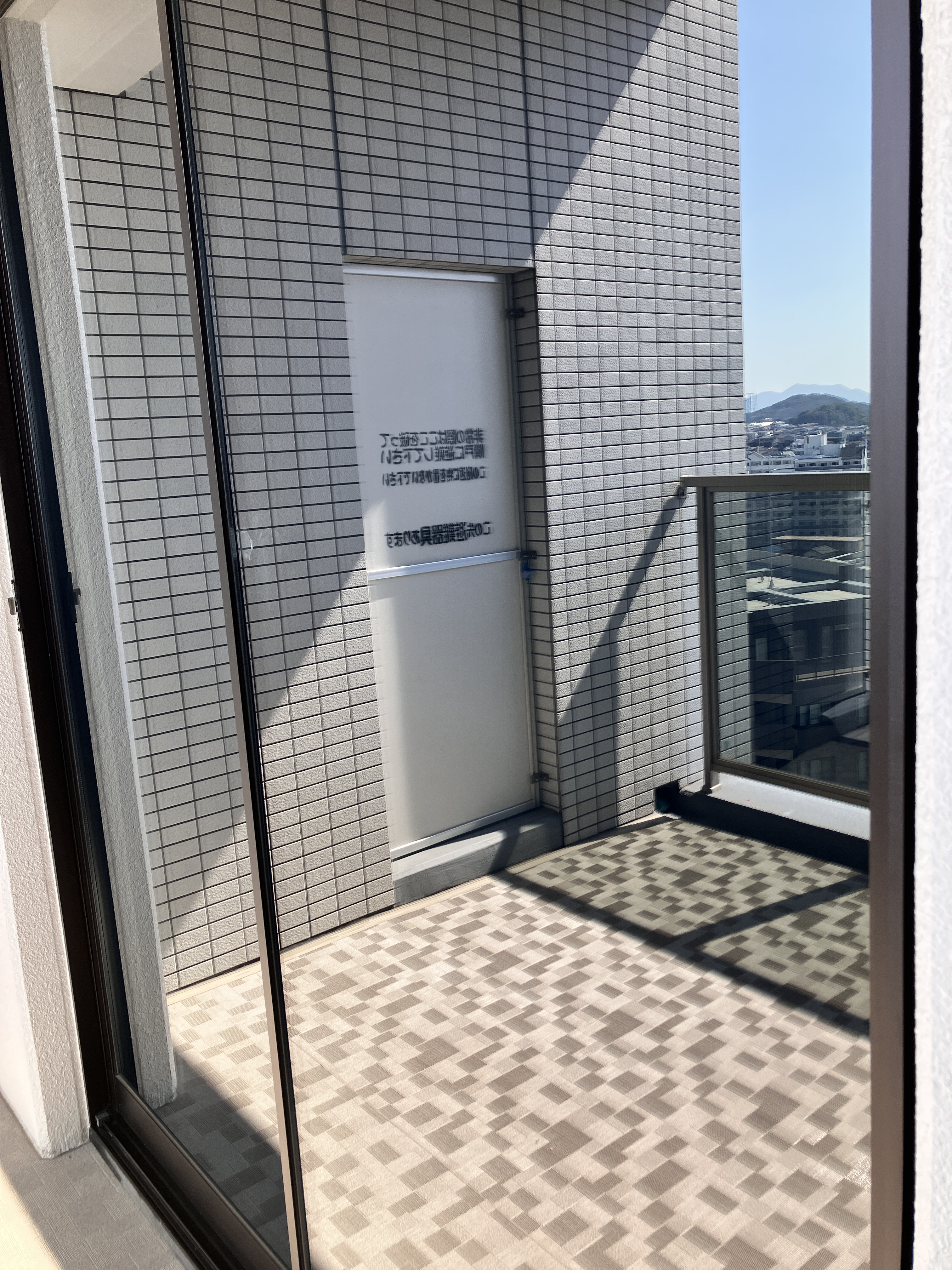 福岡県北九州市八幡西区のベランダ・バルコニークリーニングの作業後1