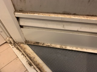 東京都世田谷区桜ヶ丘の浴室・お風呂クリーニングの作業前1