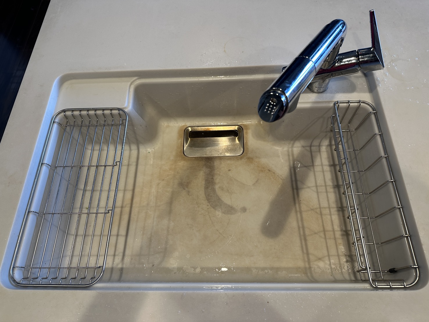 福岡県北九州市八幡西区折尾のキッチンクリーニングの作業前2