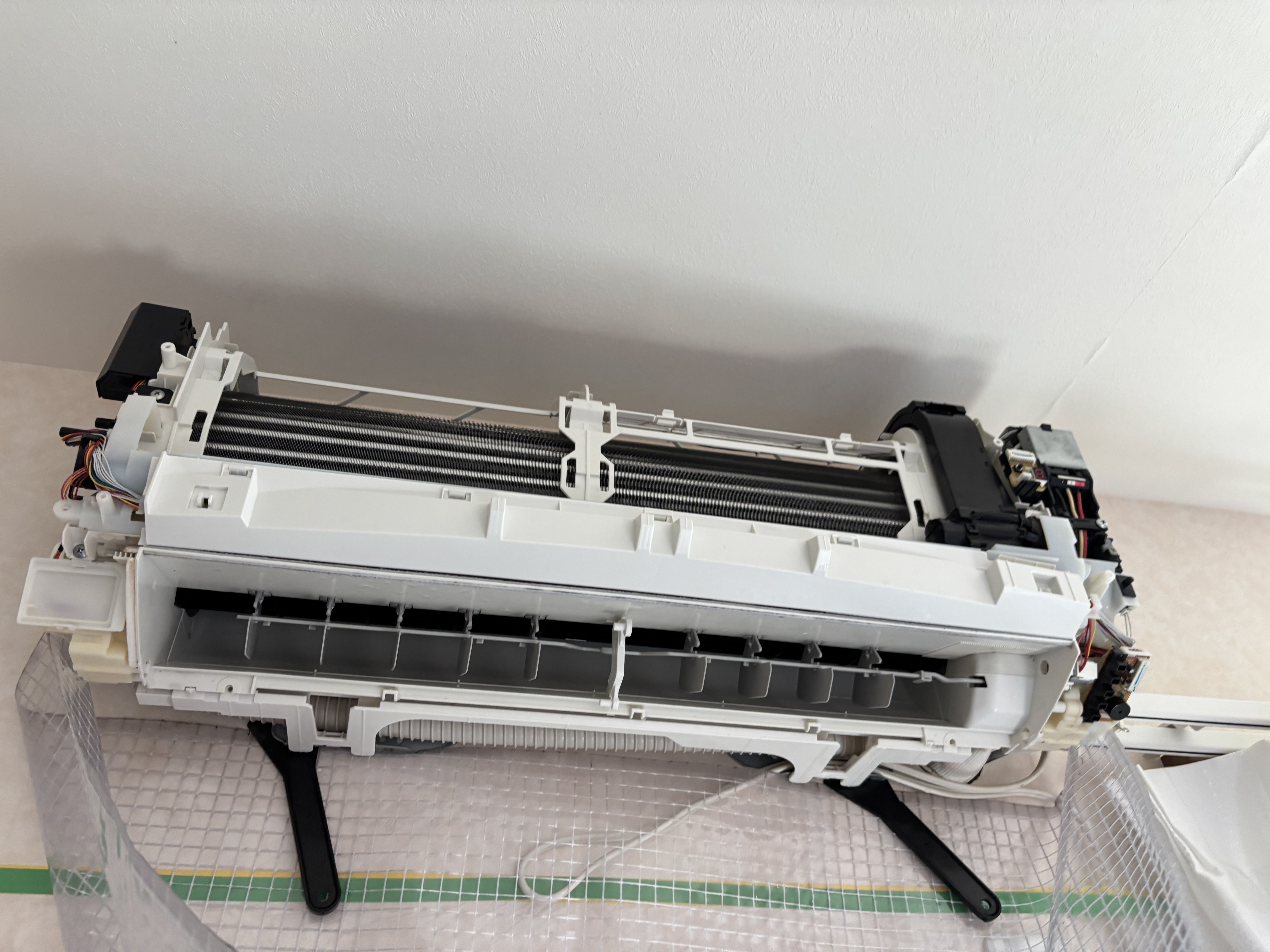 宮城県名取市増田のお掃除機能付きエアコンの作業前1