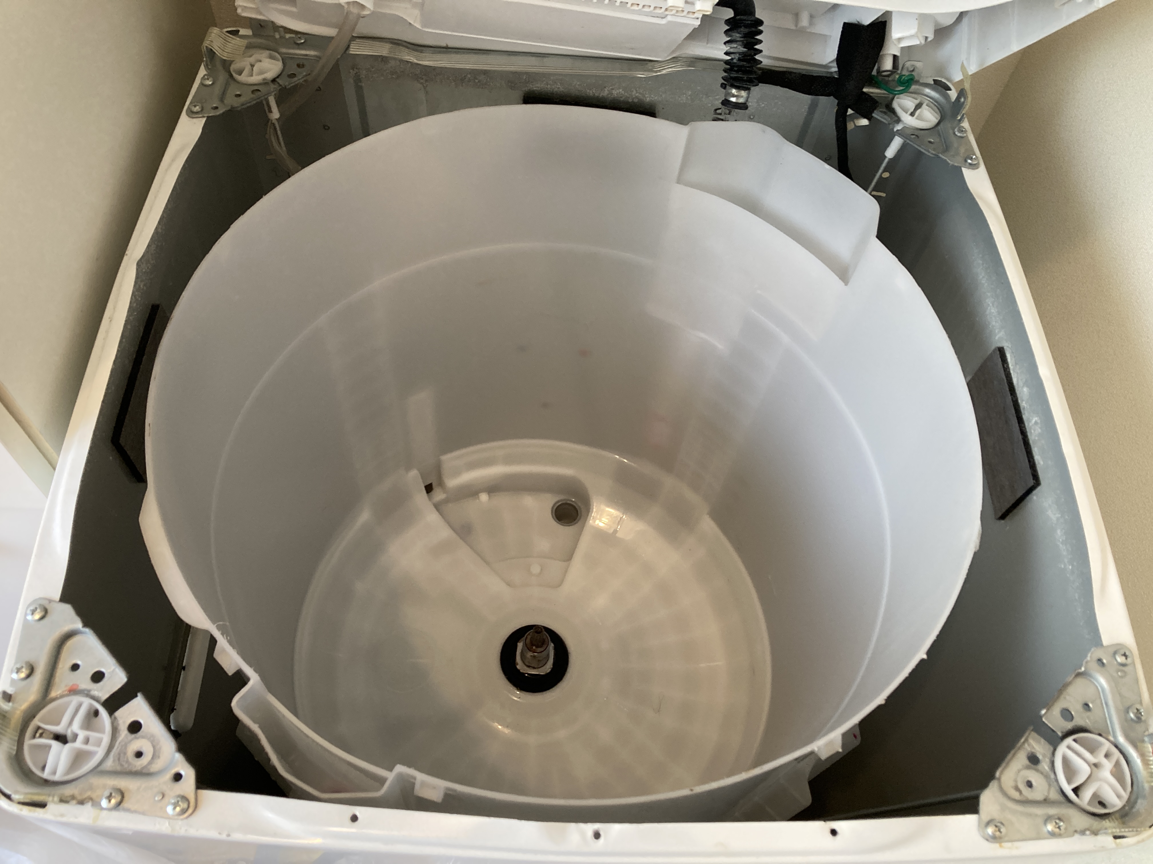 京都府京都市南区久世大薮町の洗濯機分解クリーニングの作業後2