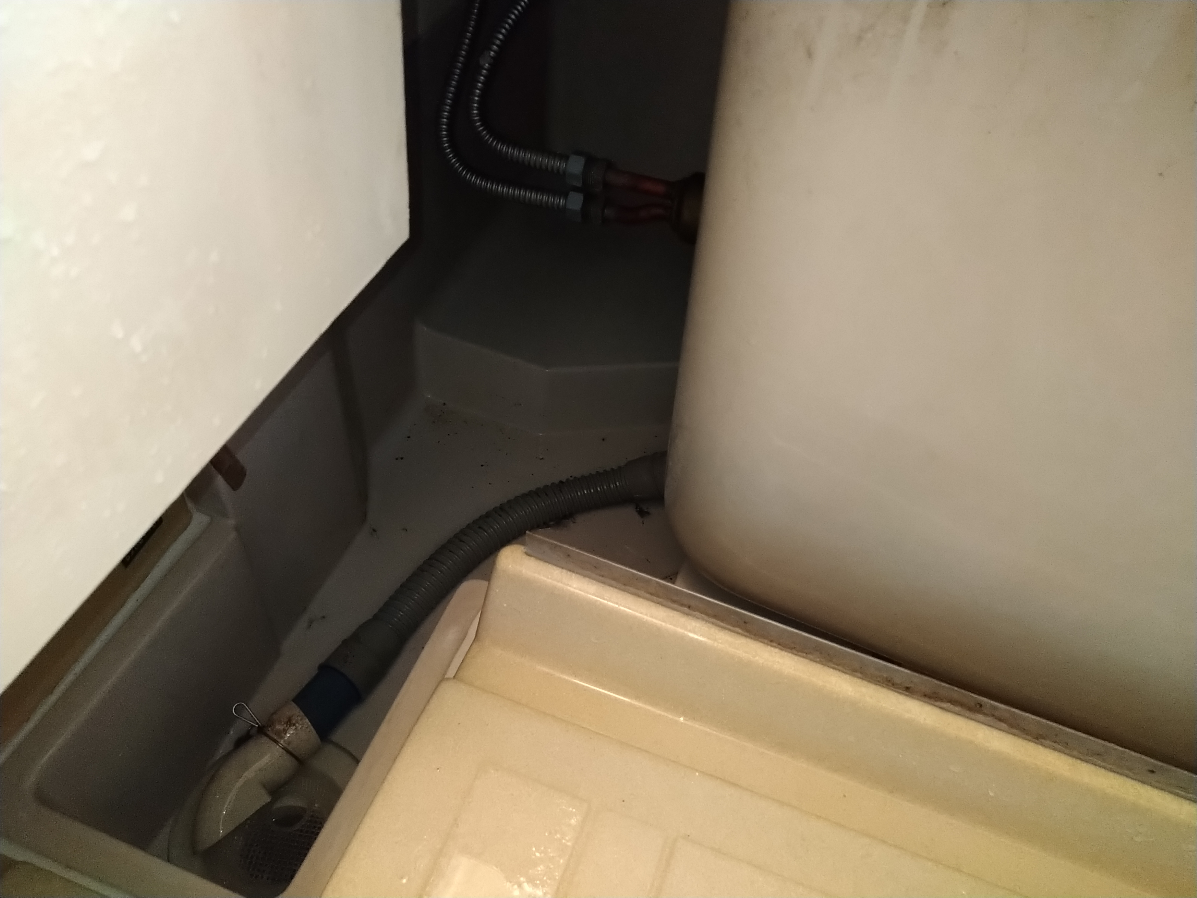 静岡県浜松市浜名区の浴室・お風呂クリーニングの作業後1