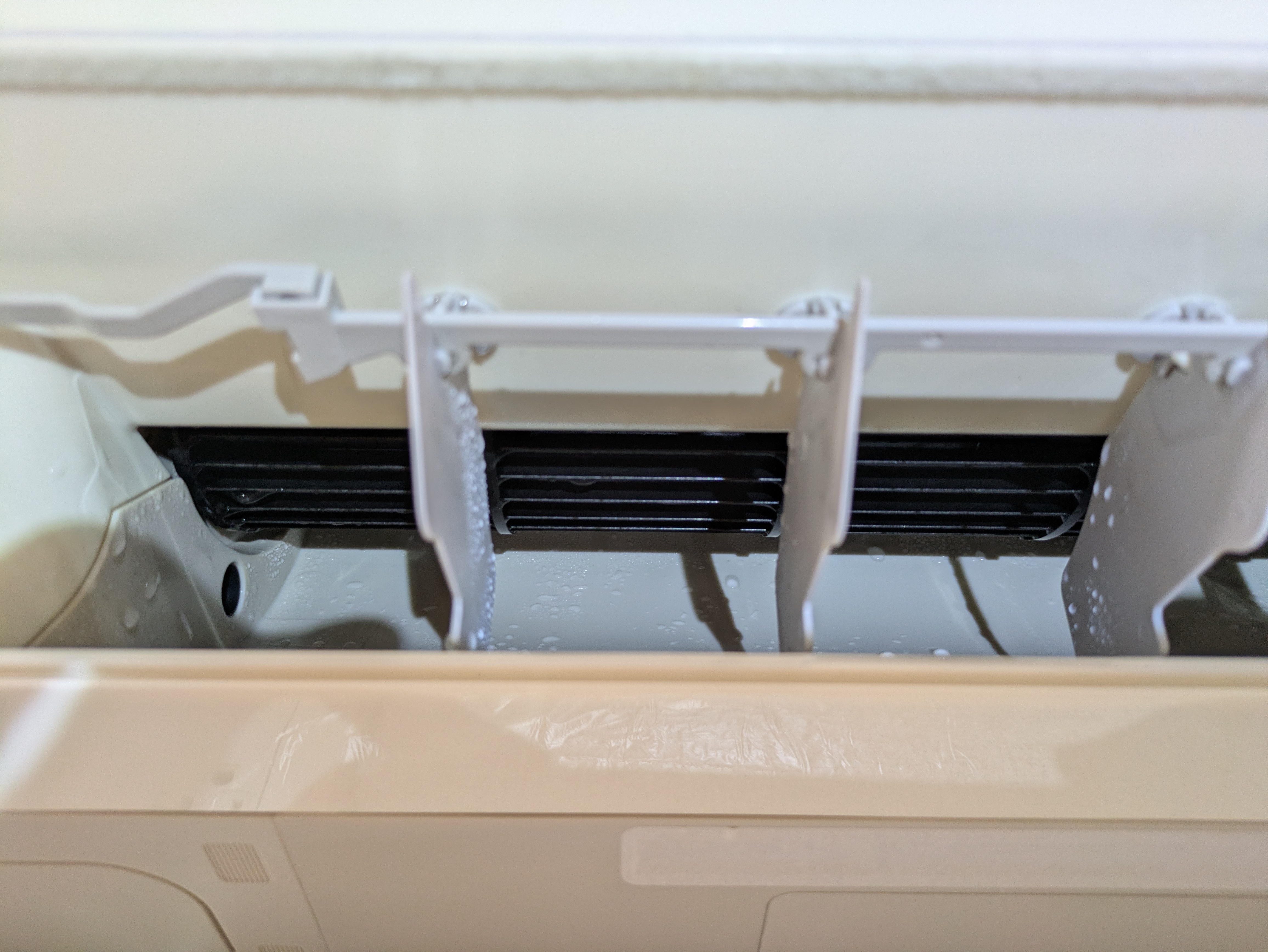 埼玉県上尾市日の出の壁掛けエアコンの作業後1