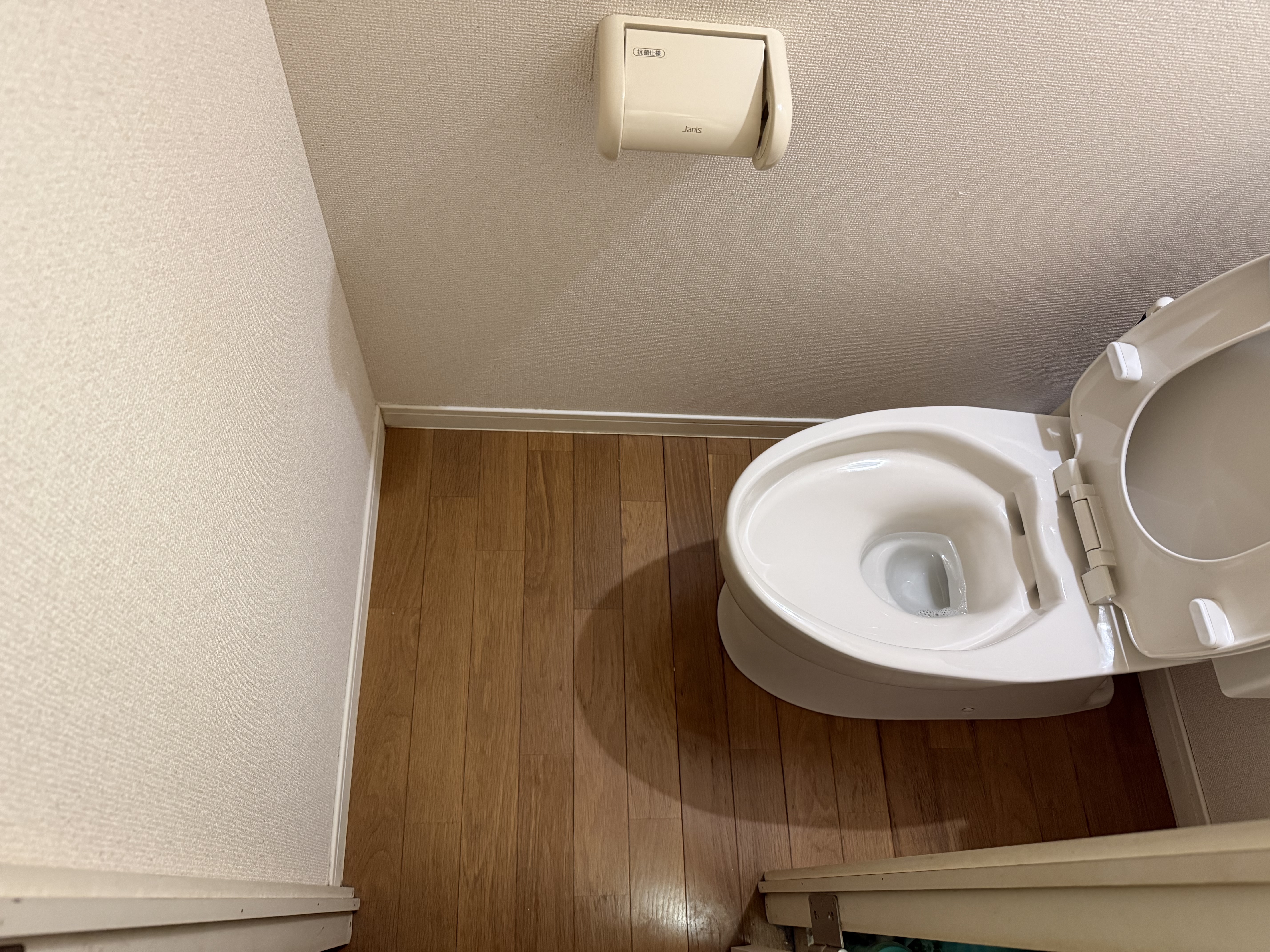 福岡県春日市のトイレクリーニングの作業後2