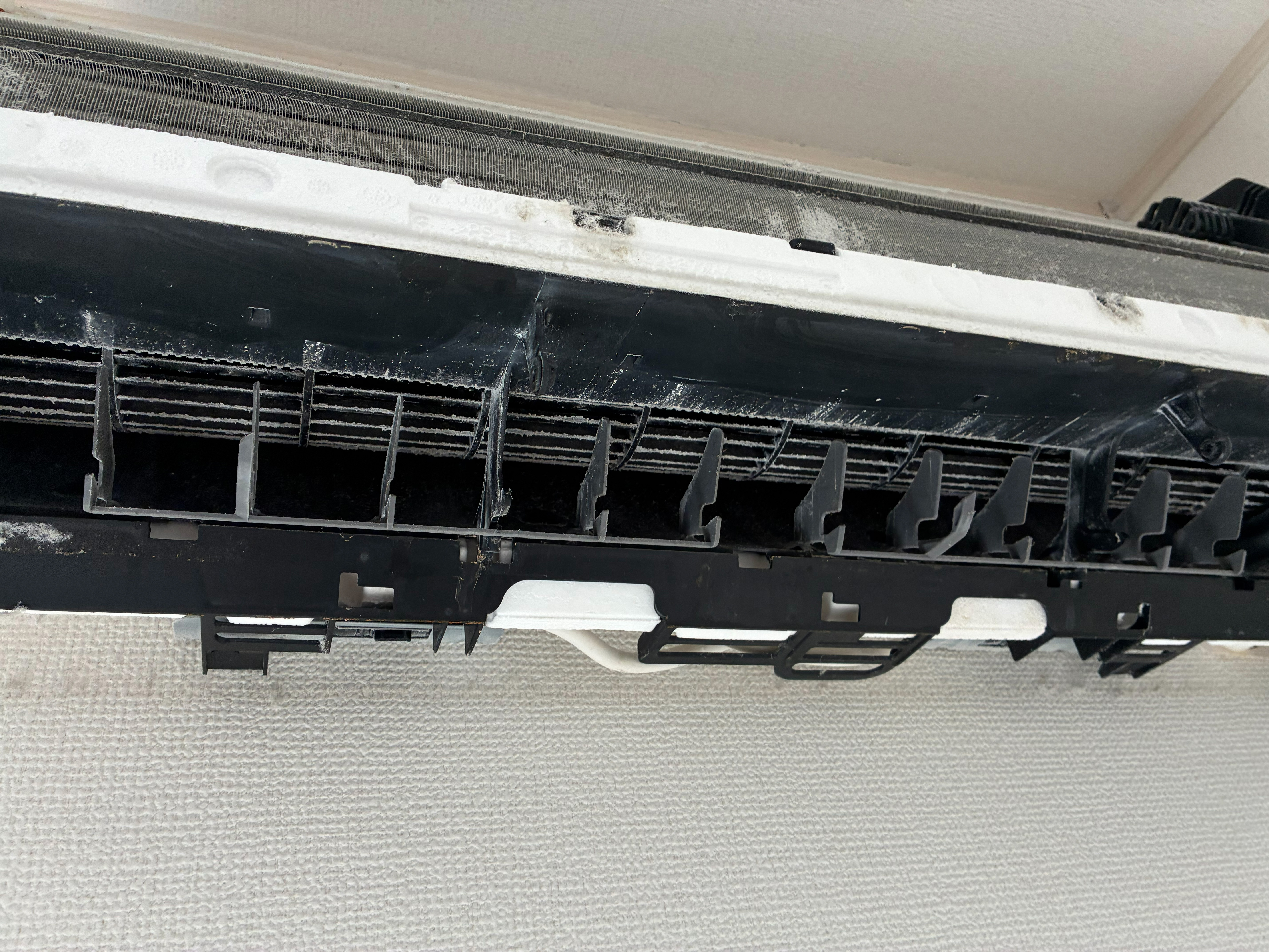 栃木県河内郡上三川町の壁掛けエアコンの作業前1