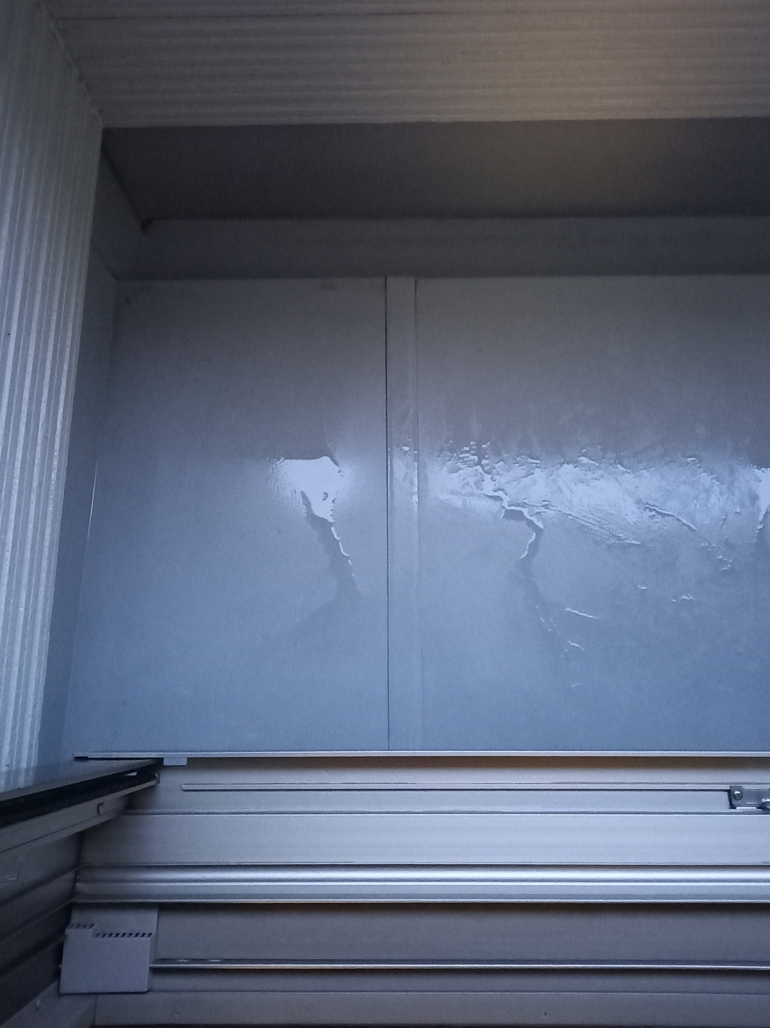 福岡県飯塚市のベランダ・バルコニークリーニングの作業後1