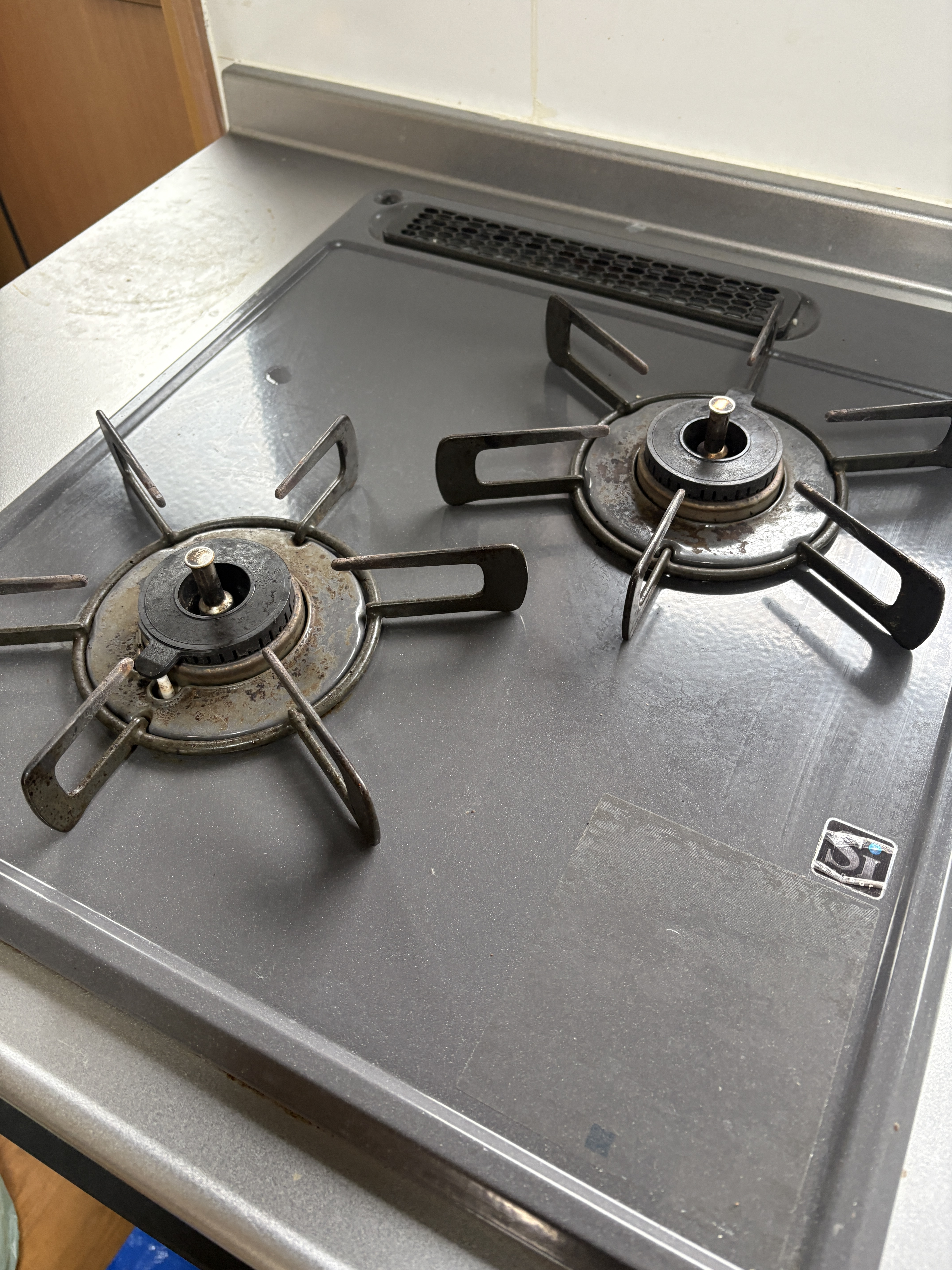 千葉県千葉市稲毛区のキッチンクリーニングの作業前1