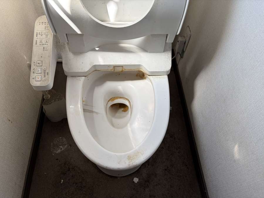 東京都西多摩郡瑞穂町二本木のトイレクリーニングの作業前1