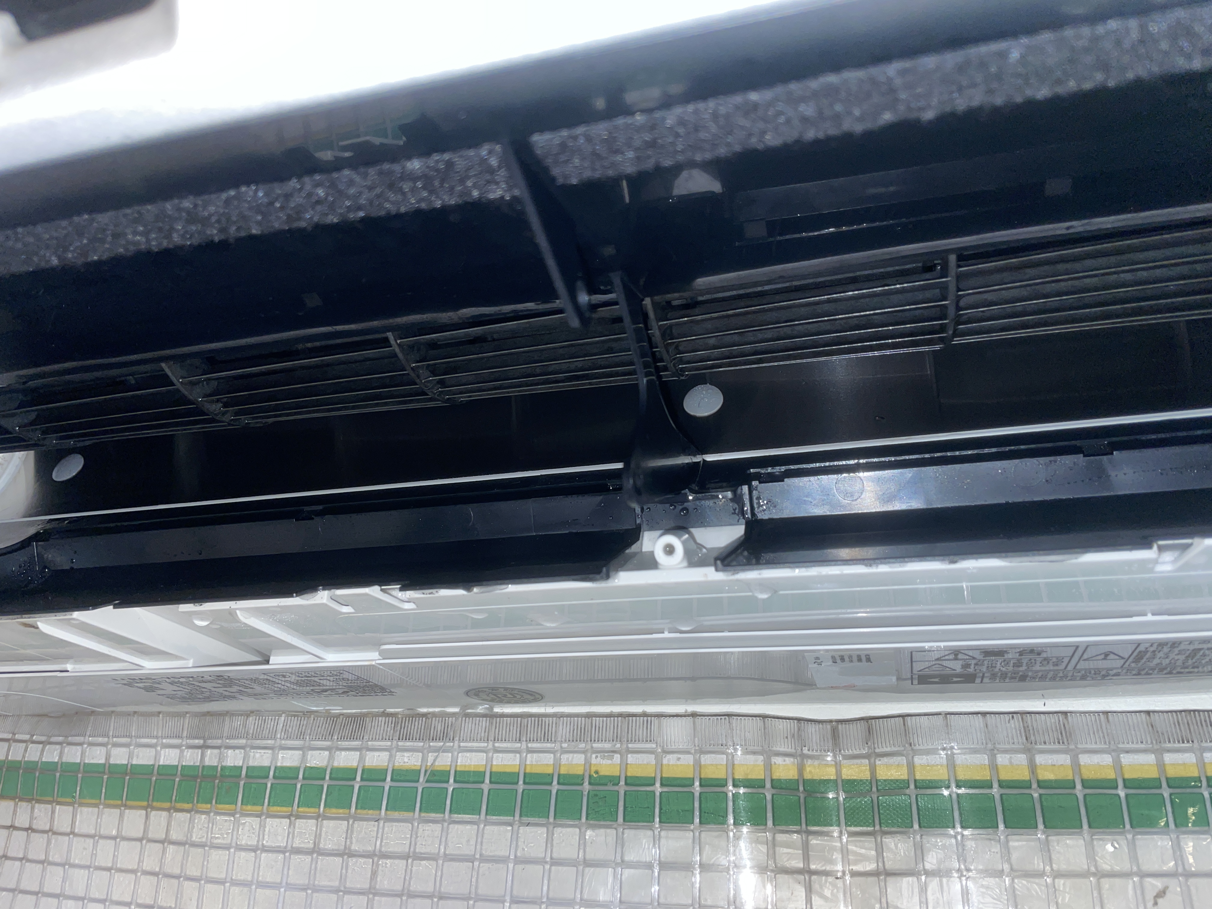 神奈川県横浜市金沢区のお掃除機能付きエアコンの作業後2