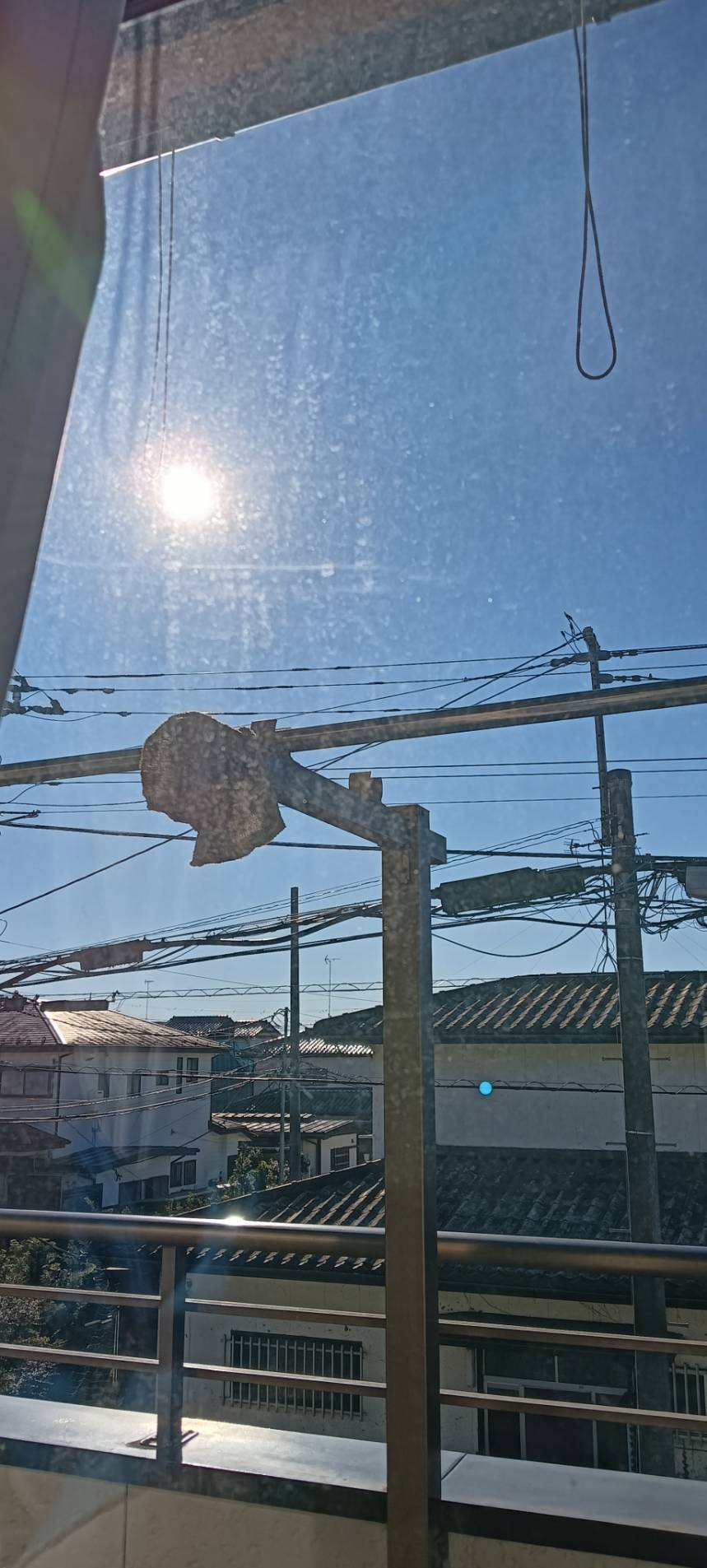 千葉県千葉市若葉区の窓ガラス・サッシクリーニングの作業前1