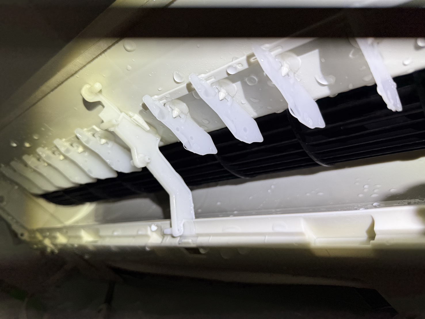 東京都足立区栗原のお掃除機能付きエアコンの作業後3