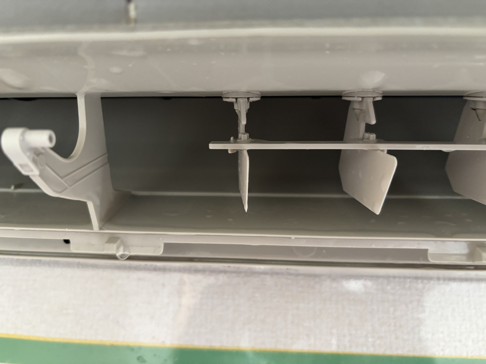 宮城県仙台市宮城野区中野のお掃除機能付きエアコンの作業後1