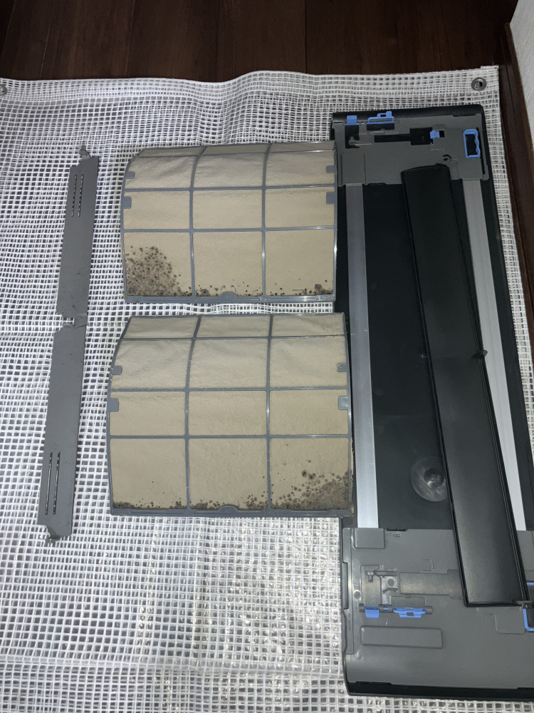 福島県いわき市の壁掛けエアコンの作業前1