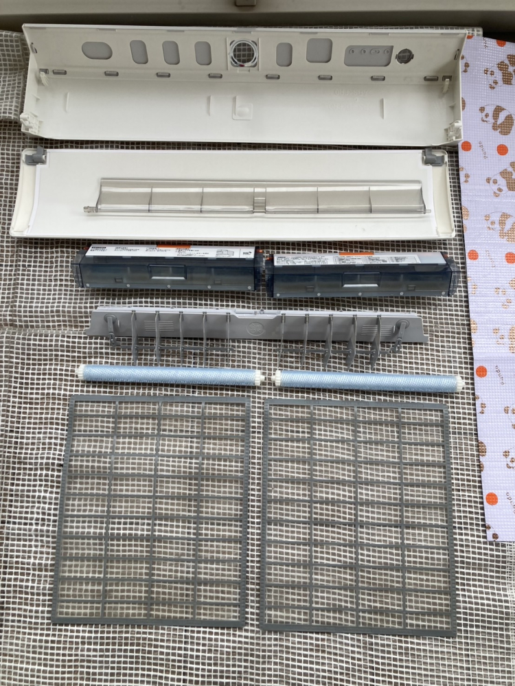 奈良県生駒市高山町のお掃除機能付きエアコンの作業前2