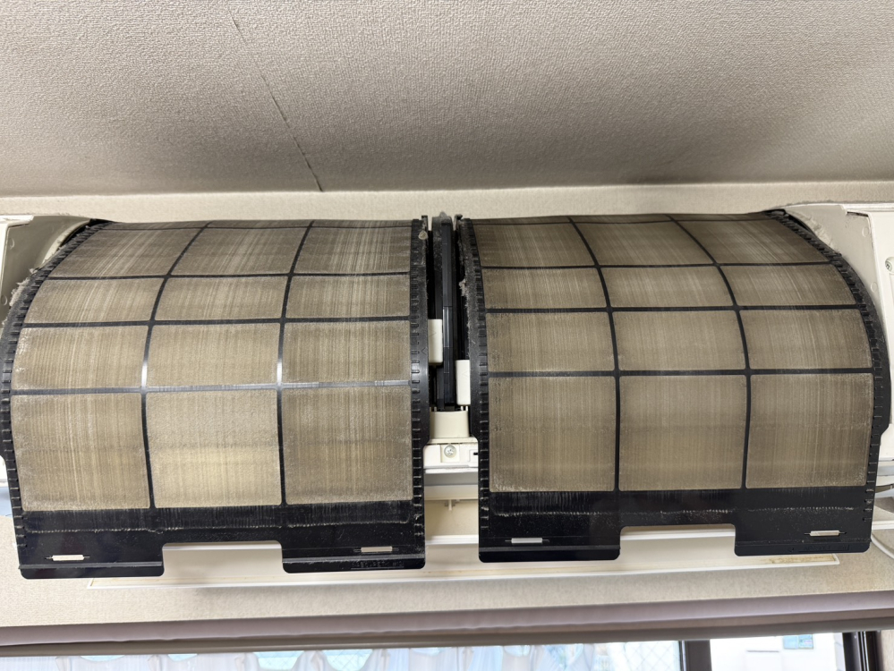 東京都足立区梅島のお掃除機能付きエアコンの作業前1