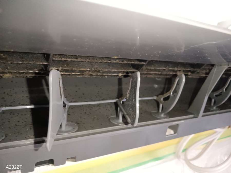 東京都大田区の壁掛けエアコンの作業前1