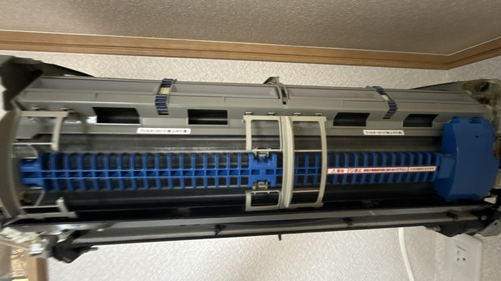大阪府大阪市旭区のお掃除機能付きエアコンの作業後1