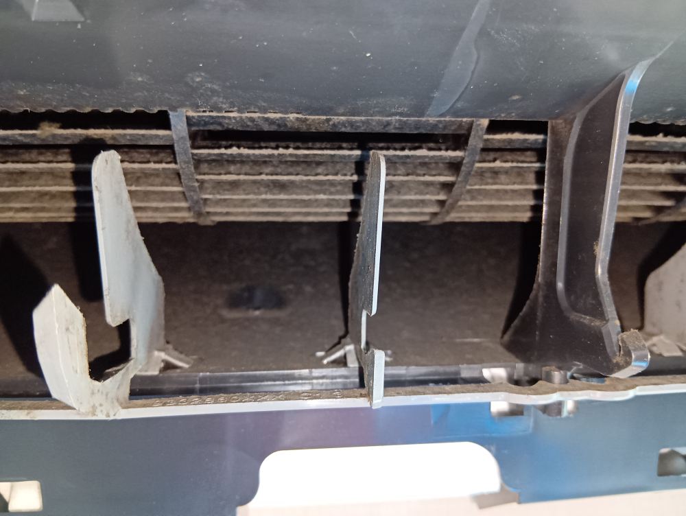 福島県西白河郡矢吹町のお掃除機能付きエアコンの作業前2