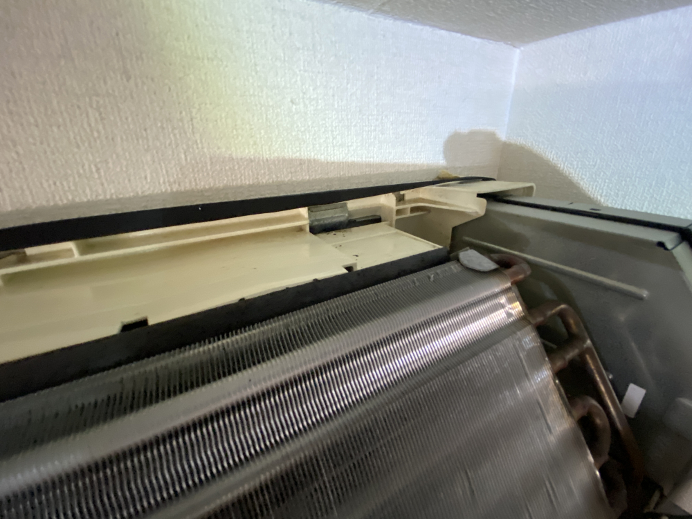 広島県広島市西区のお掃除機能付きエアコンの作業後1