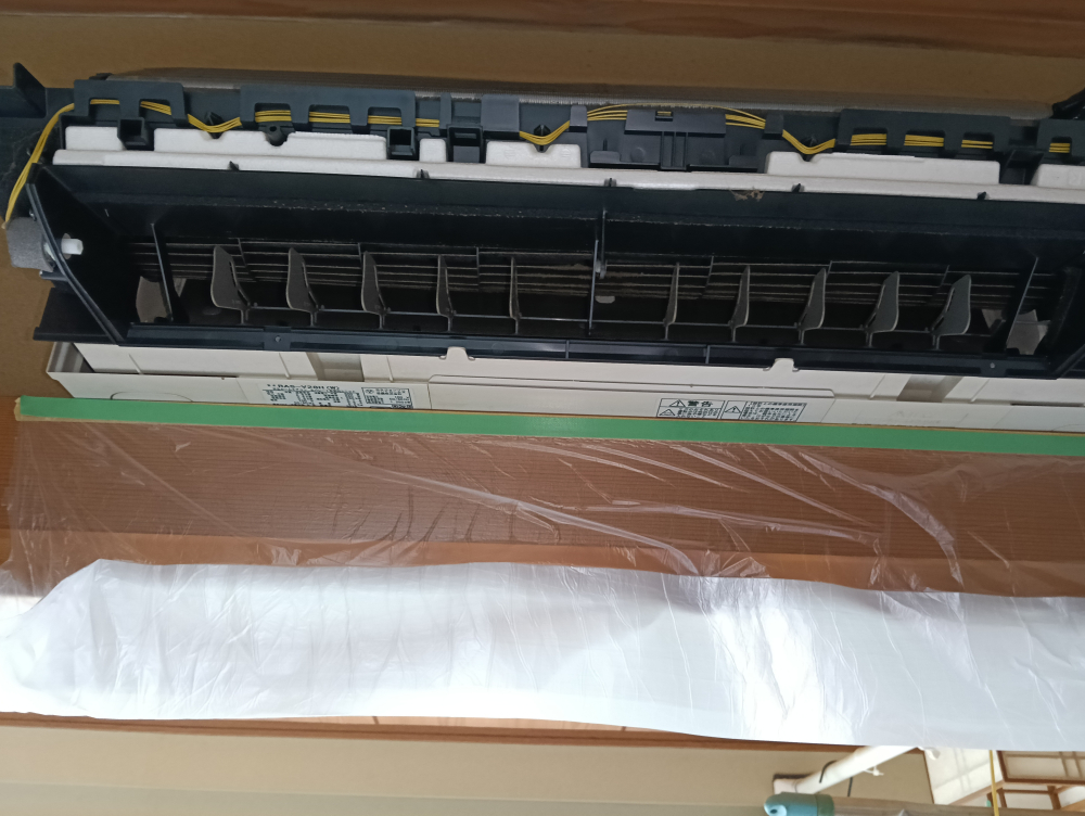 埼玉県深谷市折之口のお掃除機能付きエアコンの作業前2