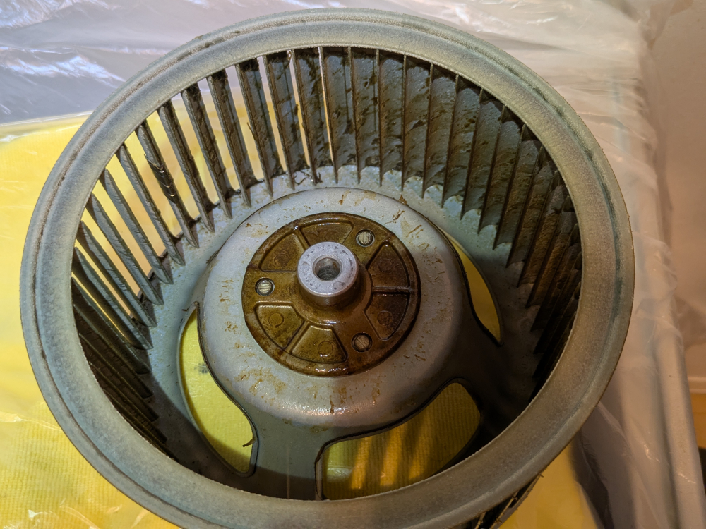 埼玉県さいたま市北区のレンジフードクリーニングの作業前2