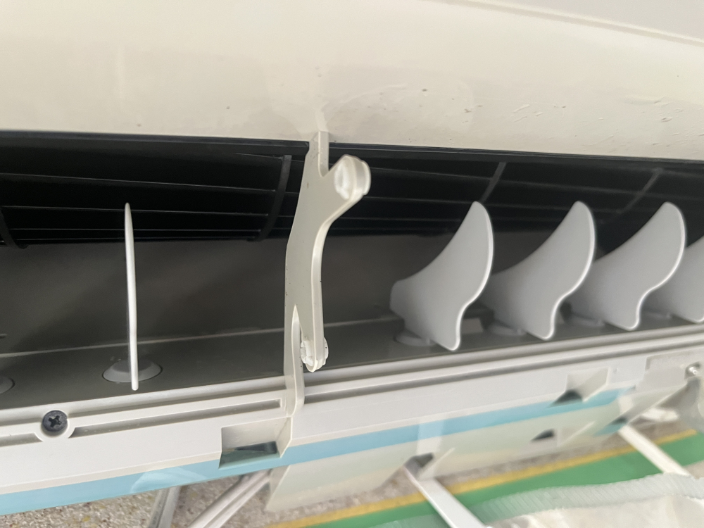 愛知県新城市のお掃除機能付きエアコンの作業後3