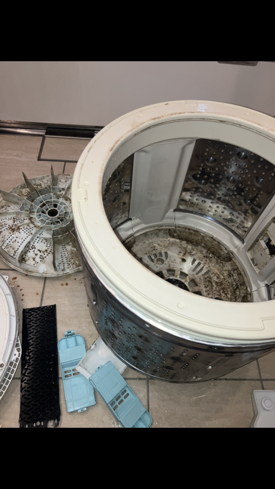福島県いわき市の洗濯機分解クリーニングの作業前1