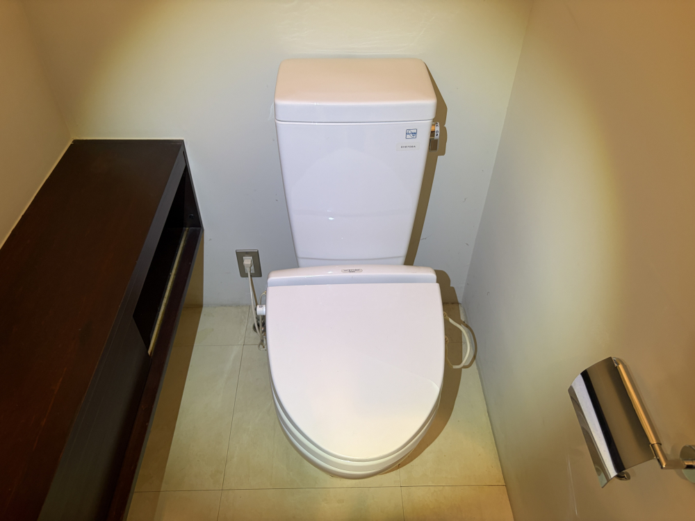 兵庫県川西市美山台のトイレクリーニングの作業前1