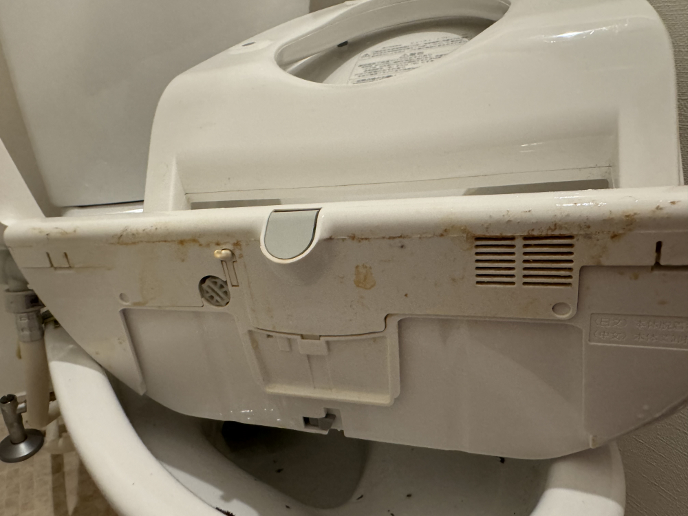 兵庫県西宮市のトイレクリーニングの作業前1