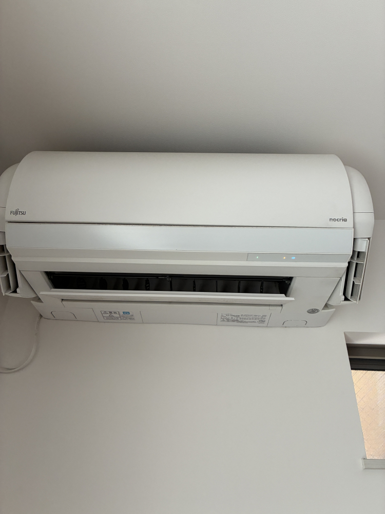 大阪府東大阪市瓜生堂のお掃除機能付きエアコンの作業前1