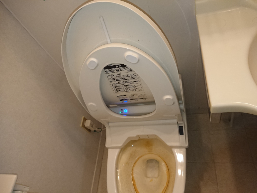 京都府京都市左京区のトイレクリーニングの作業前1