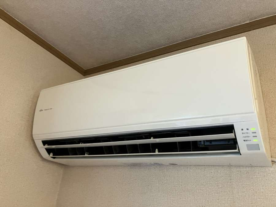 秋田県大仙市幸町の壁掛けエアコンの作業前1