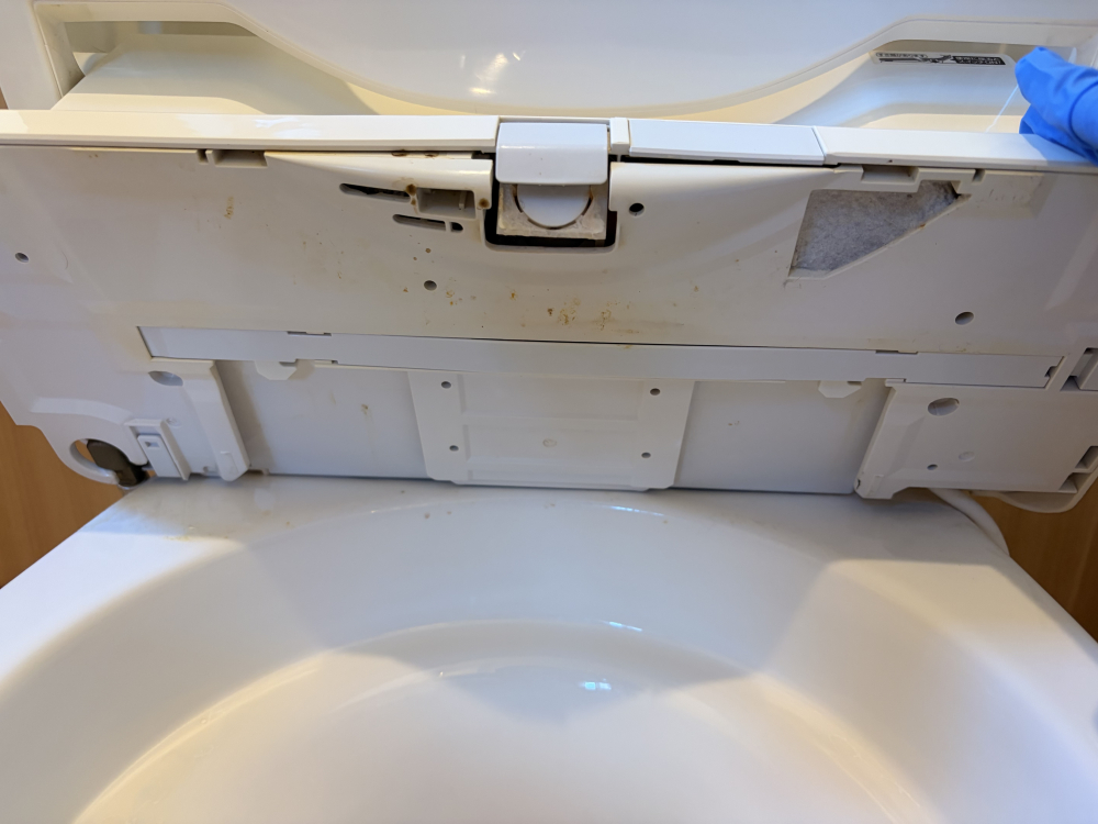 茨城県ひたちなか市のトイレクリーニングの作業前1