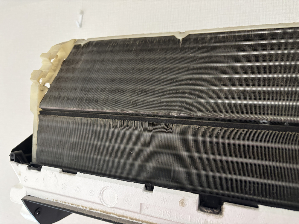 宮城県仙台市太白区西中田のお掃除機能付きエアコンの作業前1