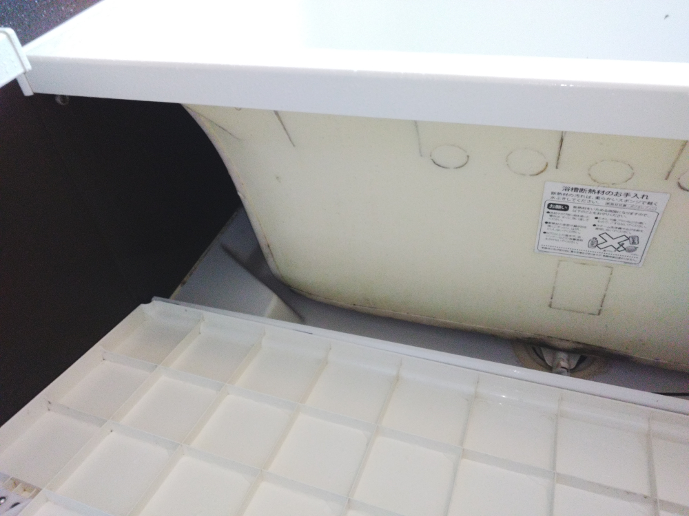 鹿児島県鹿児島市長田町の浴室・お風呂クリーニングの作業後2