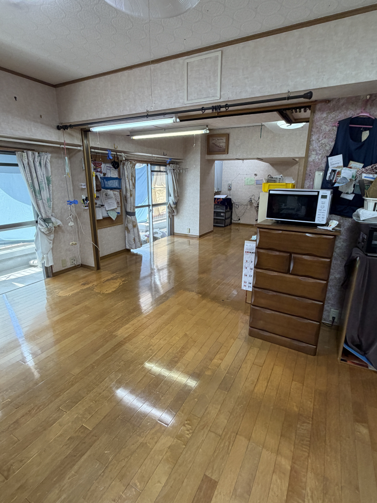 埼玉県狭山市のフローリングクリーニングの作業後1