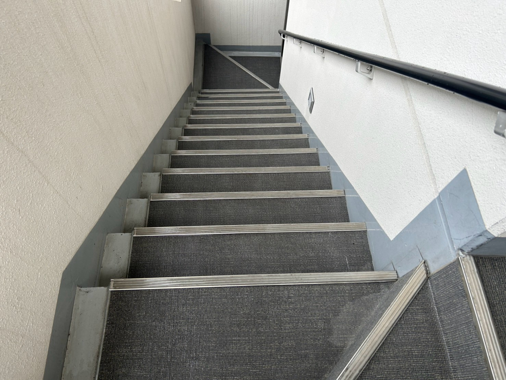 神奈川県川崎市川崎区のビル・マンション共用部清掃の作業後1