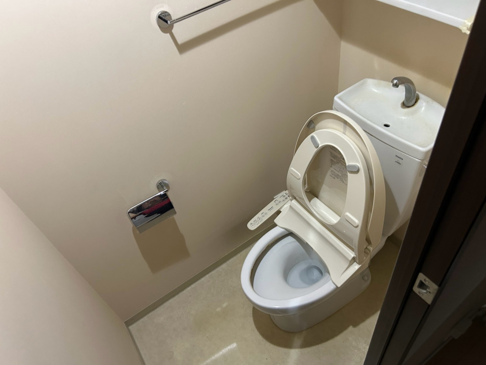 神奈川県川崎市幸区塚越のトイレクリーニングの作業前1