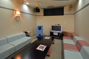 カラオケ店/約60坪(フロア+個室15部屋)のイメージ