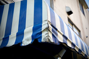 ケース③ 屋外/看板+テント(アクリル+テント布)の画像