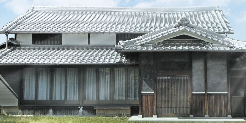 【中高年からの地方移住】家は賃貸にすべき？それとも購入する？地方移住のメリットは？
